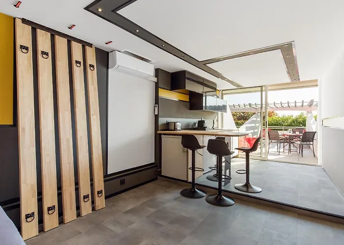 Apartament Honey Trap Port Ambonne Naturiste